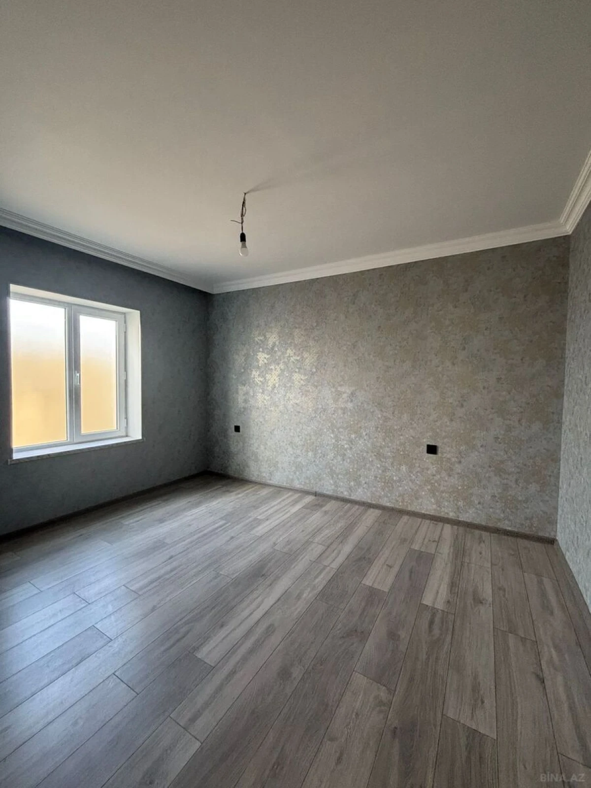 Satılır 5 otaqlı həyət evi 140 m²