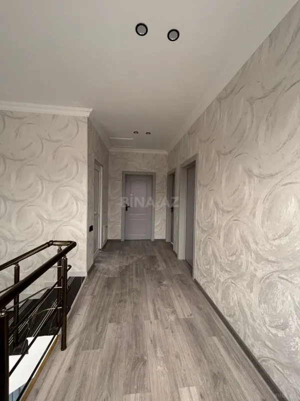 Satılır 5 otaqlı həyət evi 140 m²