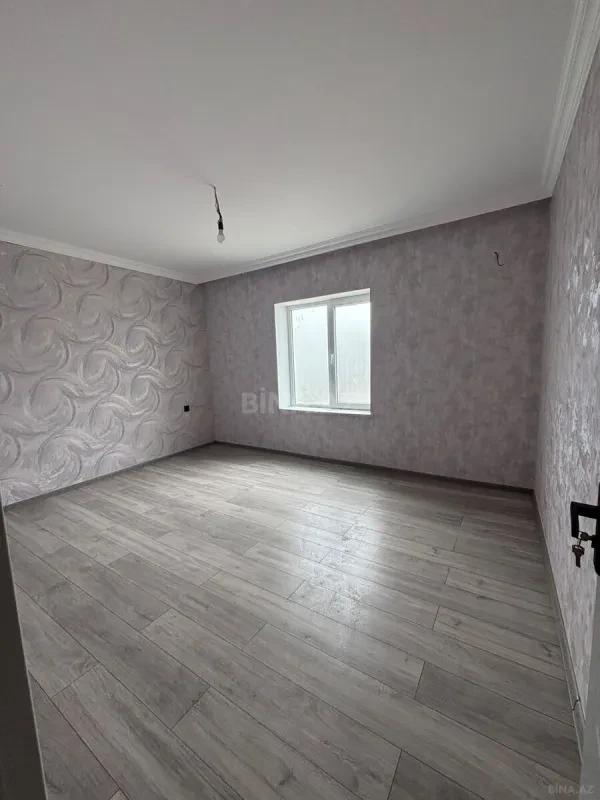 Satılır 5 otaqlı həyət evi 140 m²