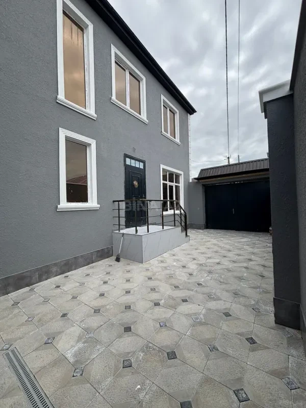Satılır 5 otaqlı həyət evi 140 m²