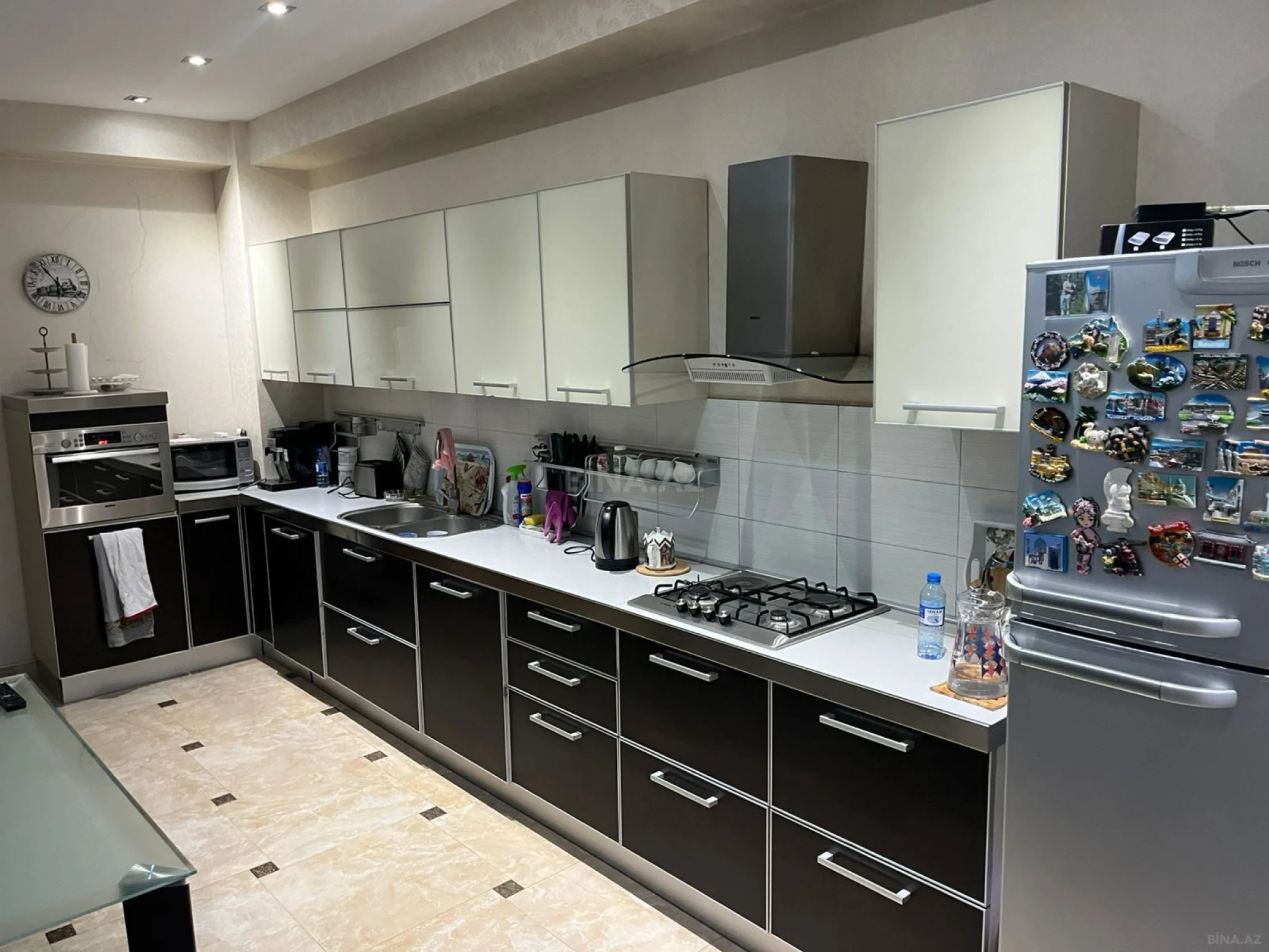 Kirayə verilir 4 otaqlı mənzil 185 m²