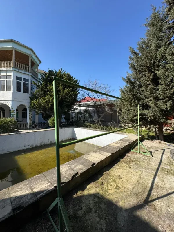 Satılır 7 otaqlı həyət evi 500 m²