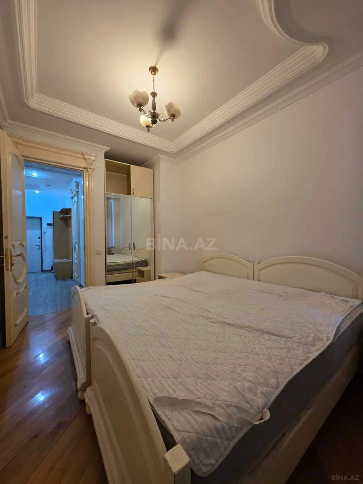 Kirayə verilir 2 otaqlı mənzil 65 m²