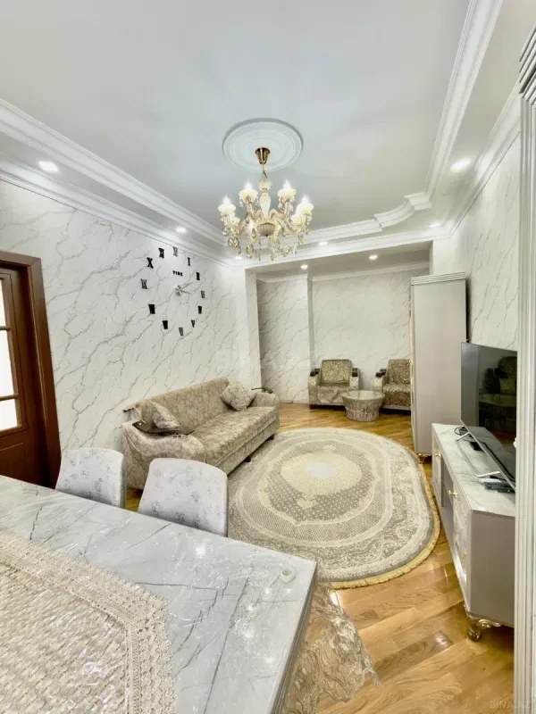 Satılır 3 otaqlı mənzil 99 m²