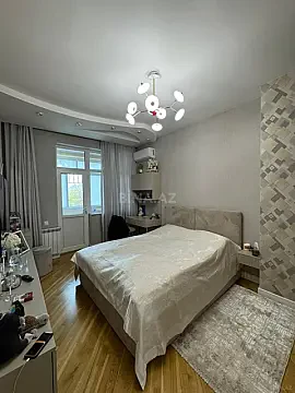 Satılır 4 otaqlı mənzil 125 m² — Bakı 4 otaq 125.00 m²