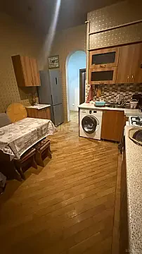 Kirayə verilir 2 otaqlı mənzil 65 m²
