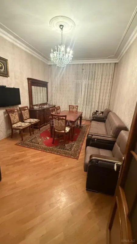 Kirayə verilir 2 otaqlı mənzil 65 m²
