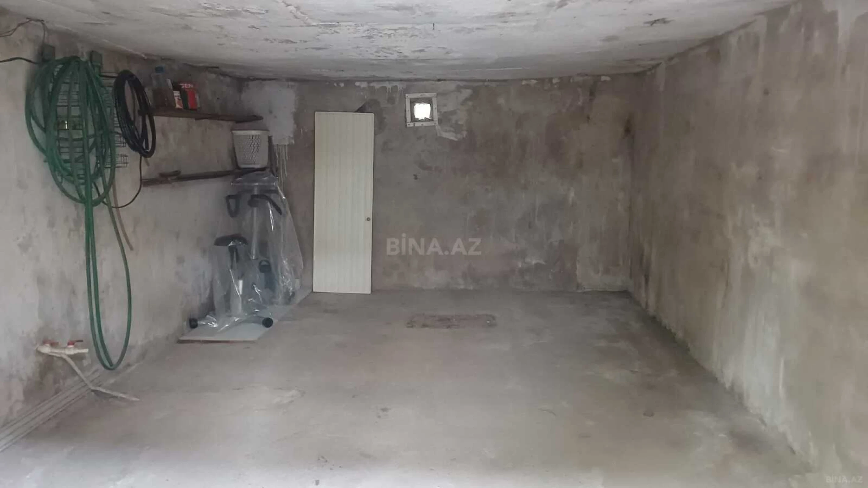 Satılır qaraj 20 m²