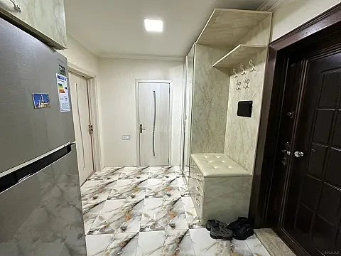 Kirayə verilir 2 otaqlı mənzil 60 m²