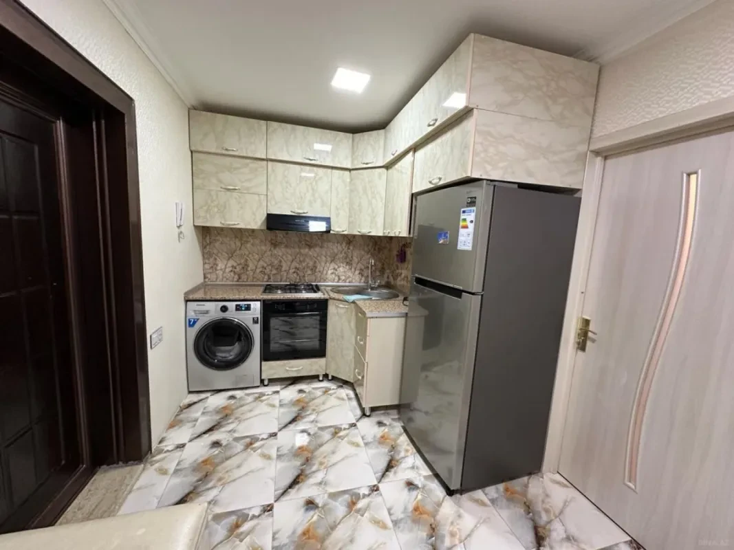 Kirayə verilir 2 otaqlı mənzil 60 m²