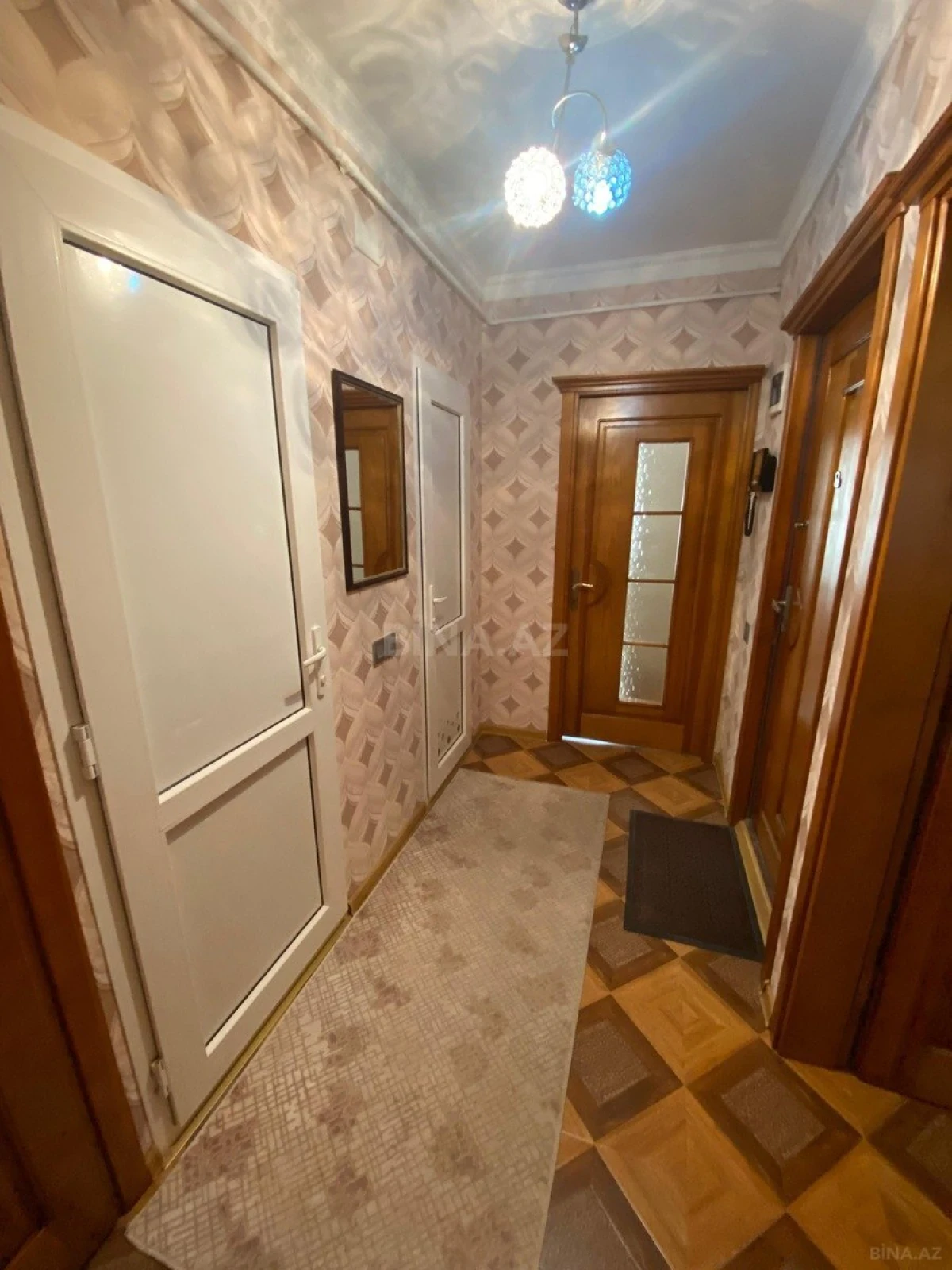 Satılır 2 otaqlı mənzil 60 m²