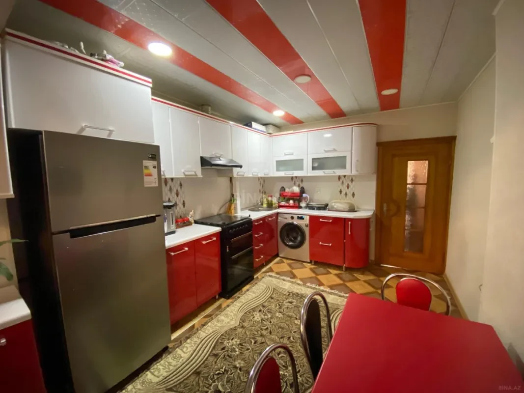 Satılır 2 otaqlı mənzil 60 m²