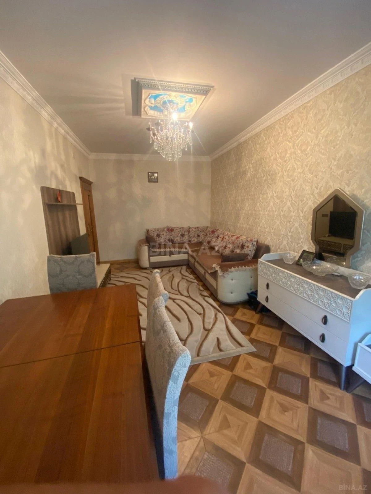 Satılır 2 otaqlı mənzil 60 m²