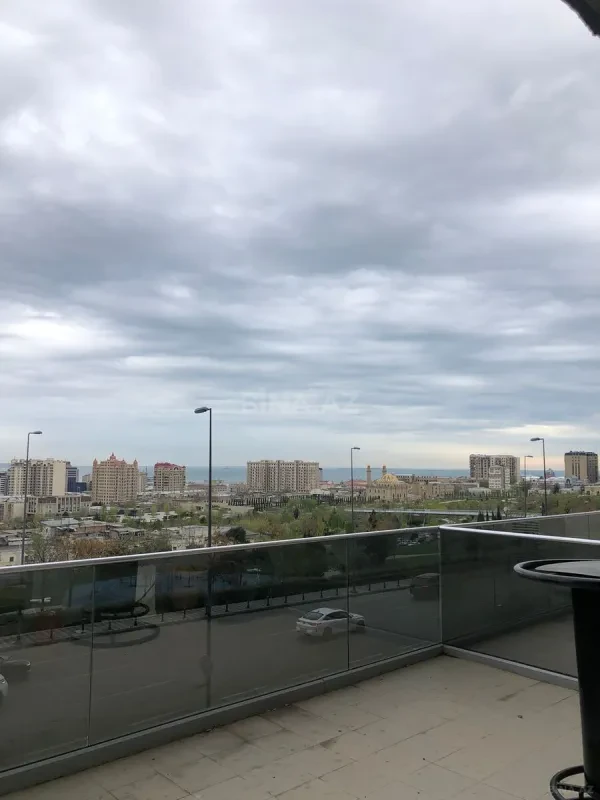 Kirayə verilir 3 otaqlı ofis 150 m²