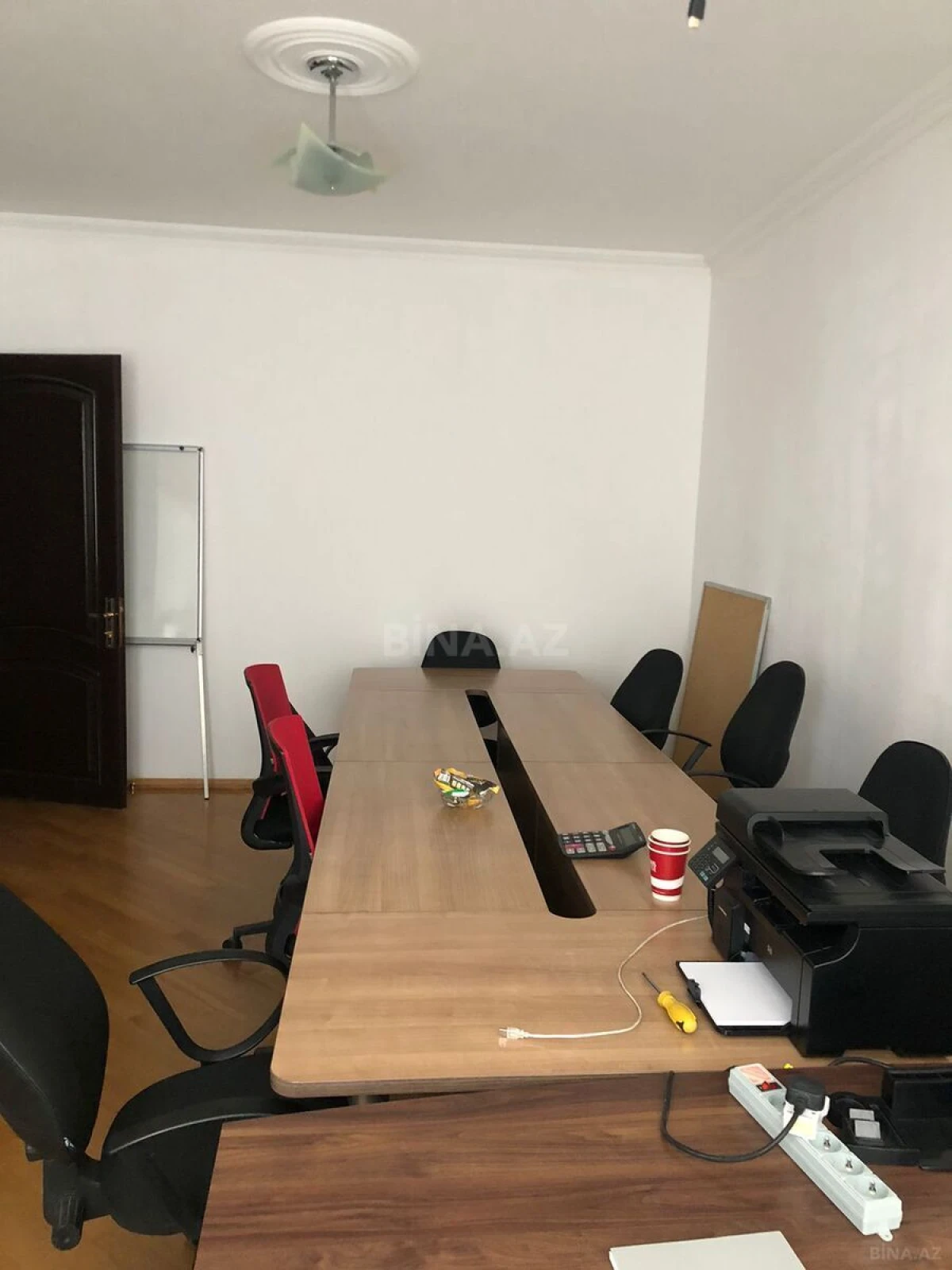 Kirayə verilir 3 otaqlı ofis 150 m²