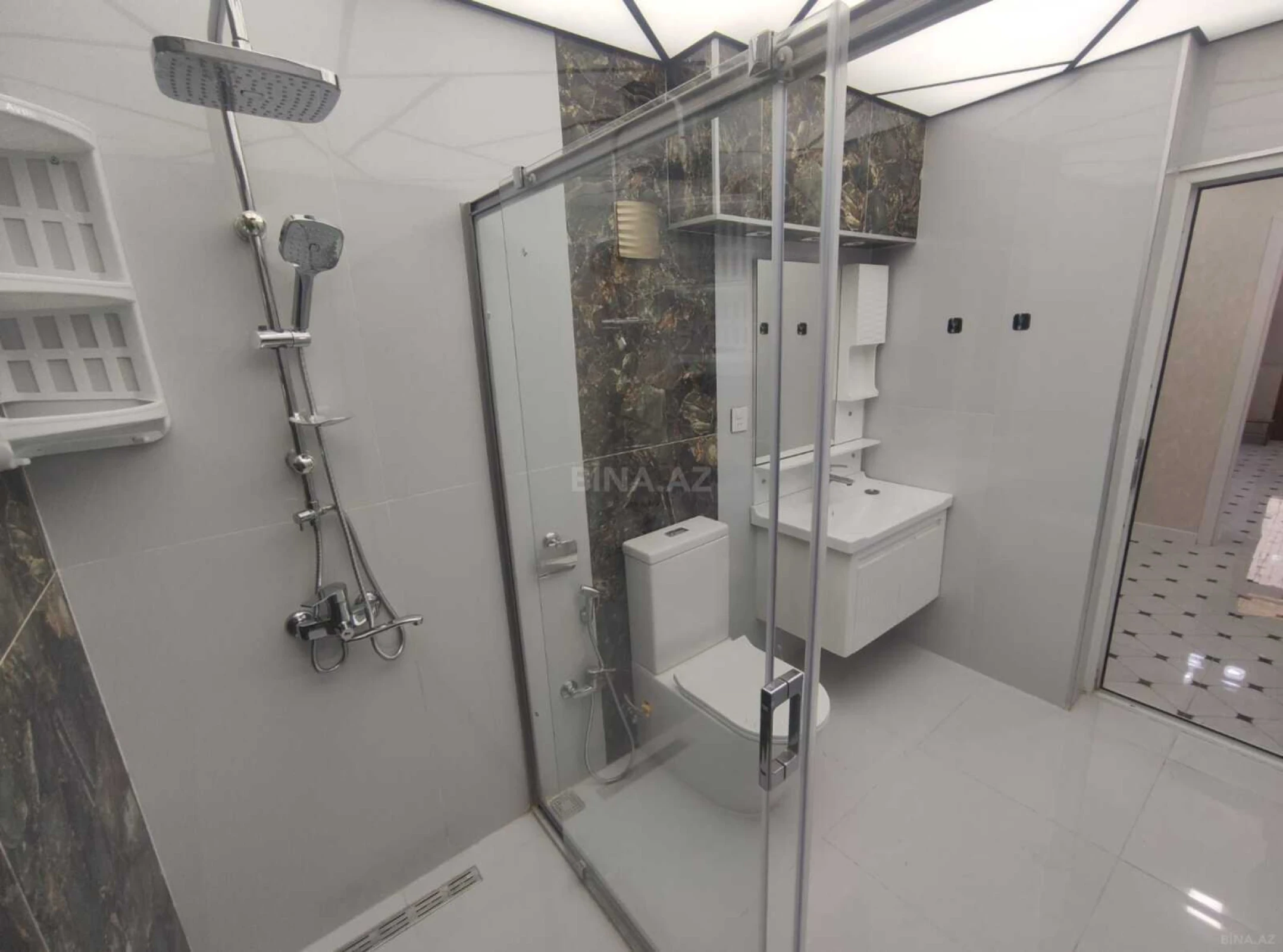 Kirayə verilir 2 otaqlı mənzil 70 m²
