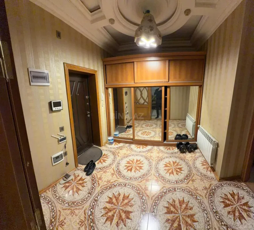 Kirayə verilir 3 otaqlı mənzil 110 m²