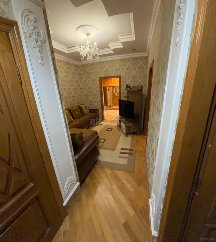 Kirayə verilir 3 otaqlı mənzil 110 m²