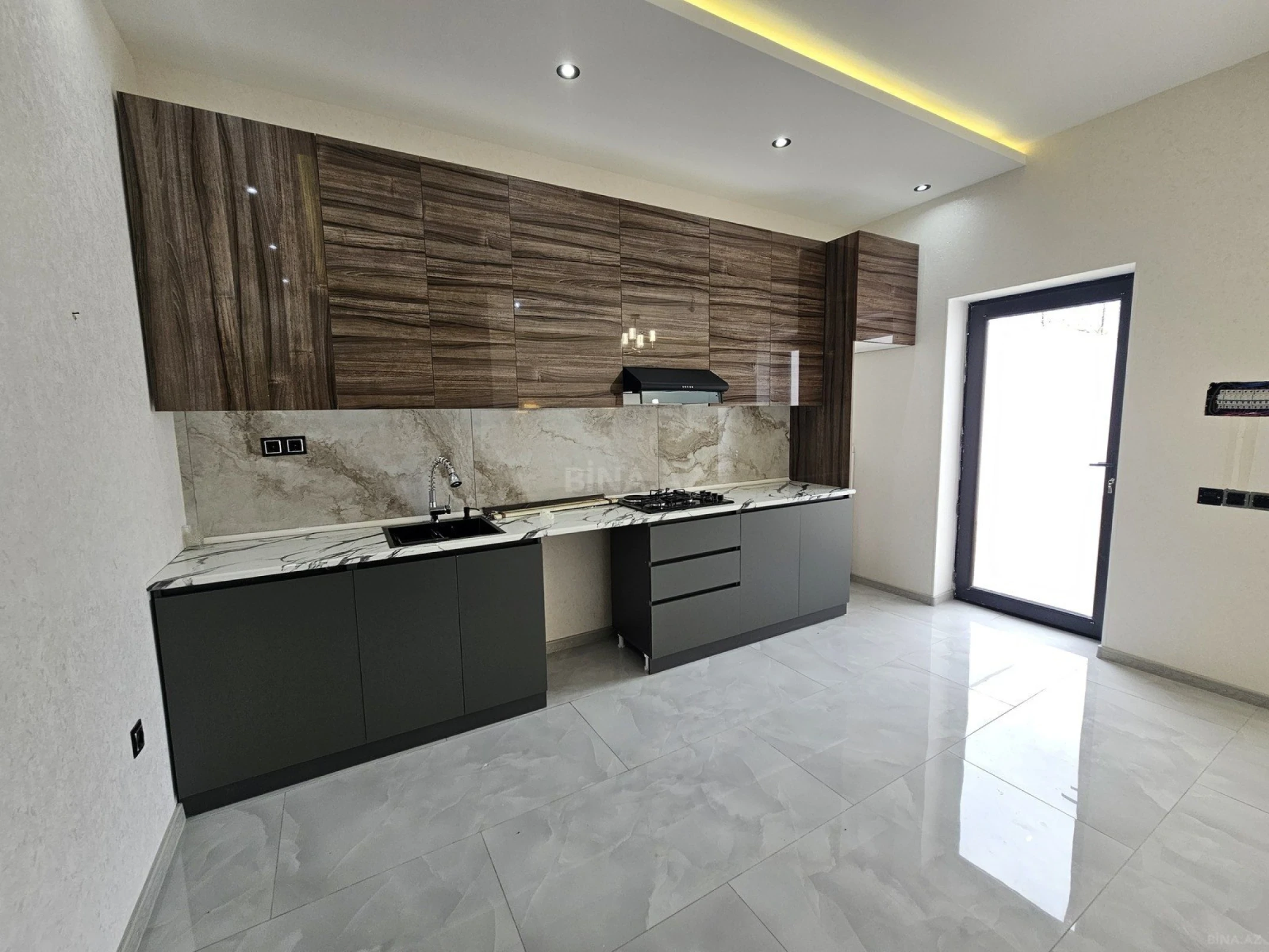 Satılır 3 otaqlı həyət evi 90 m²