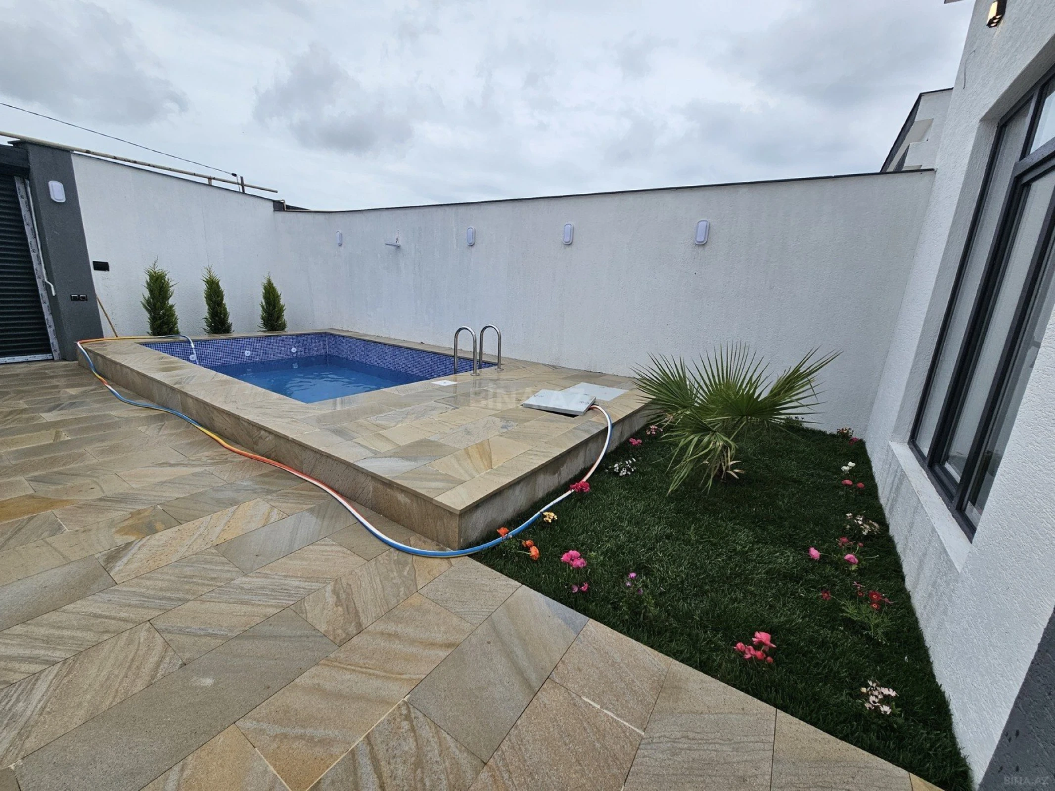 Satılır 3 otaqlı həyət evi 90 m²