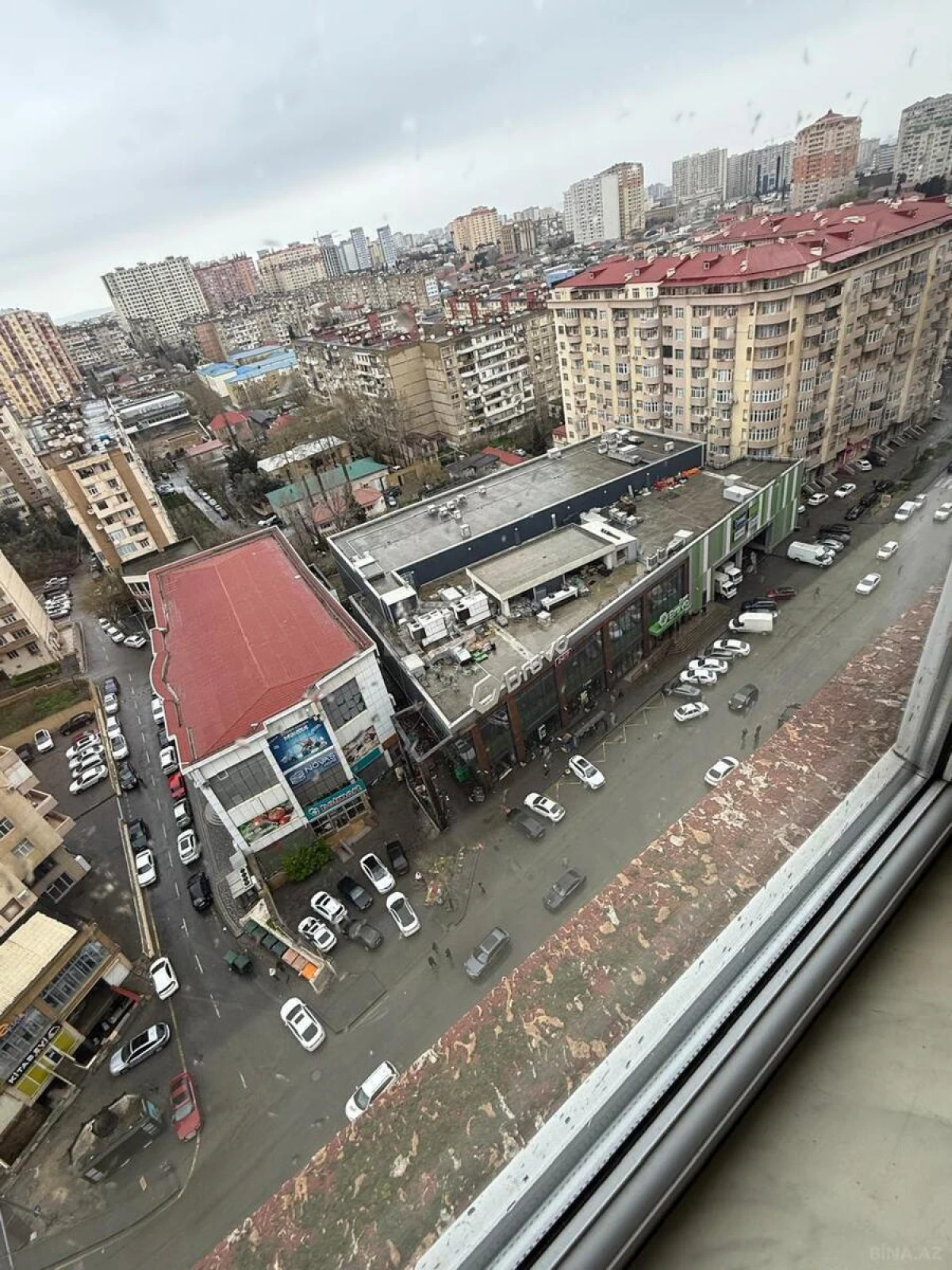 Satılır 2 otaqlı mənzil 78 m²