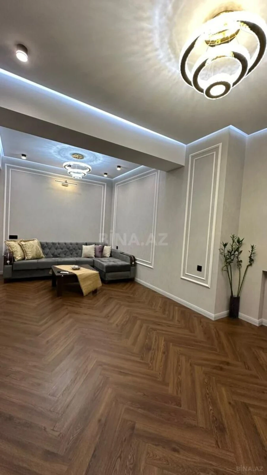 Kirayə verilir 2 otaqlı mənzil 80 m²