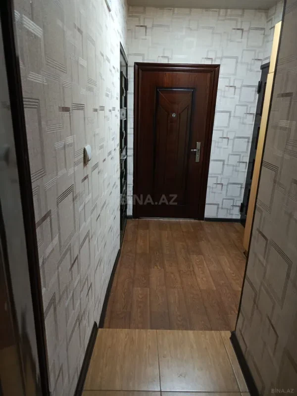 Satılır 5 otaqlı mənzil 120 m²