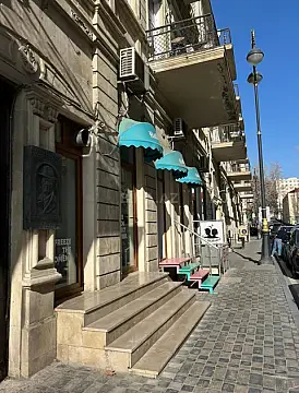 Kirayə verilir obyekt 80 m² — Bakı 80.00 m²
