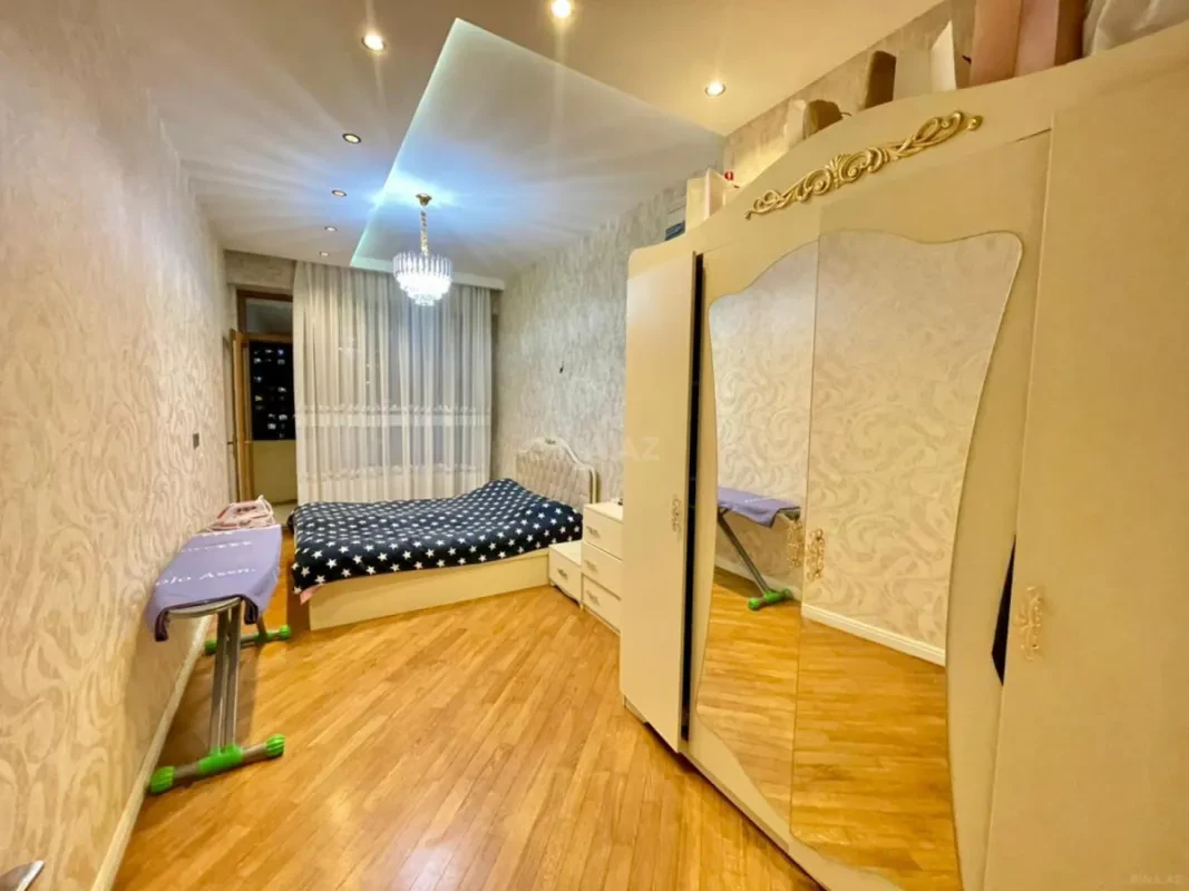 Kirayə verilir 2 otaqlı mənzil 70 m²