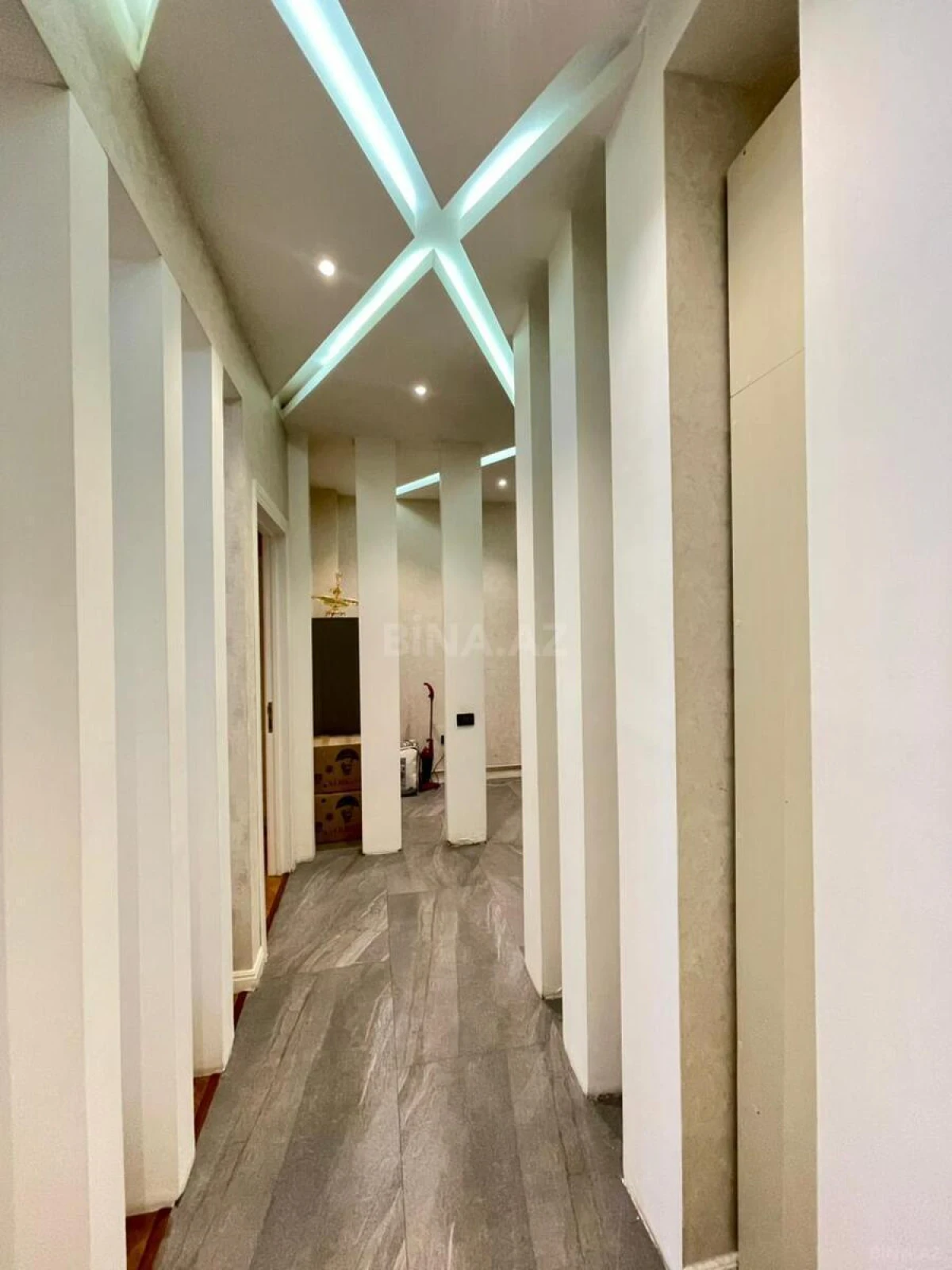 Kirayə verilir 2 otaqlı mənzil 70 m²