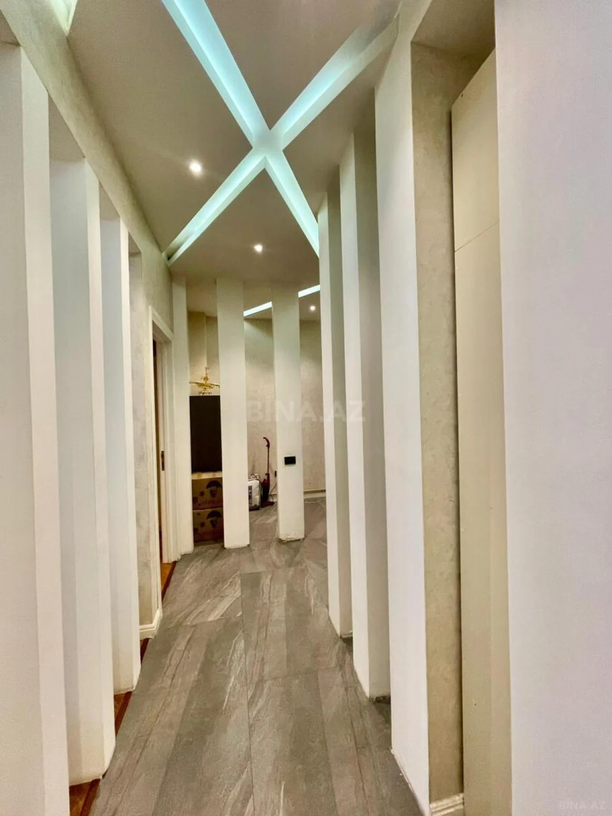 Kirayə verilir 2 otaqlı mənzil 70 m²