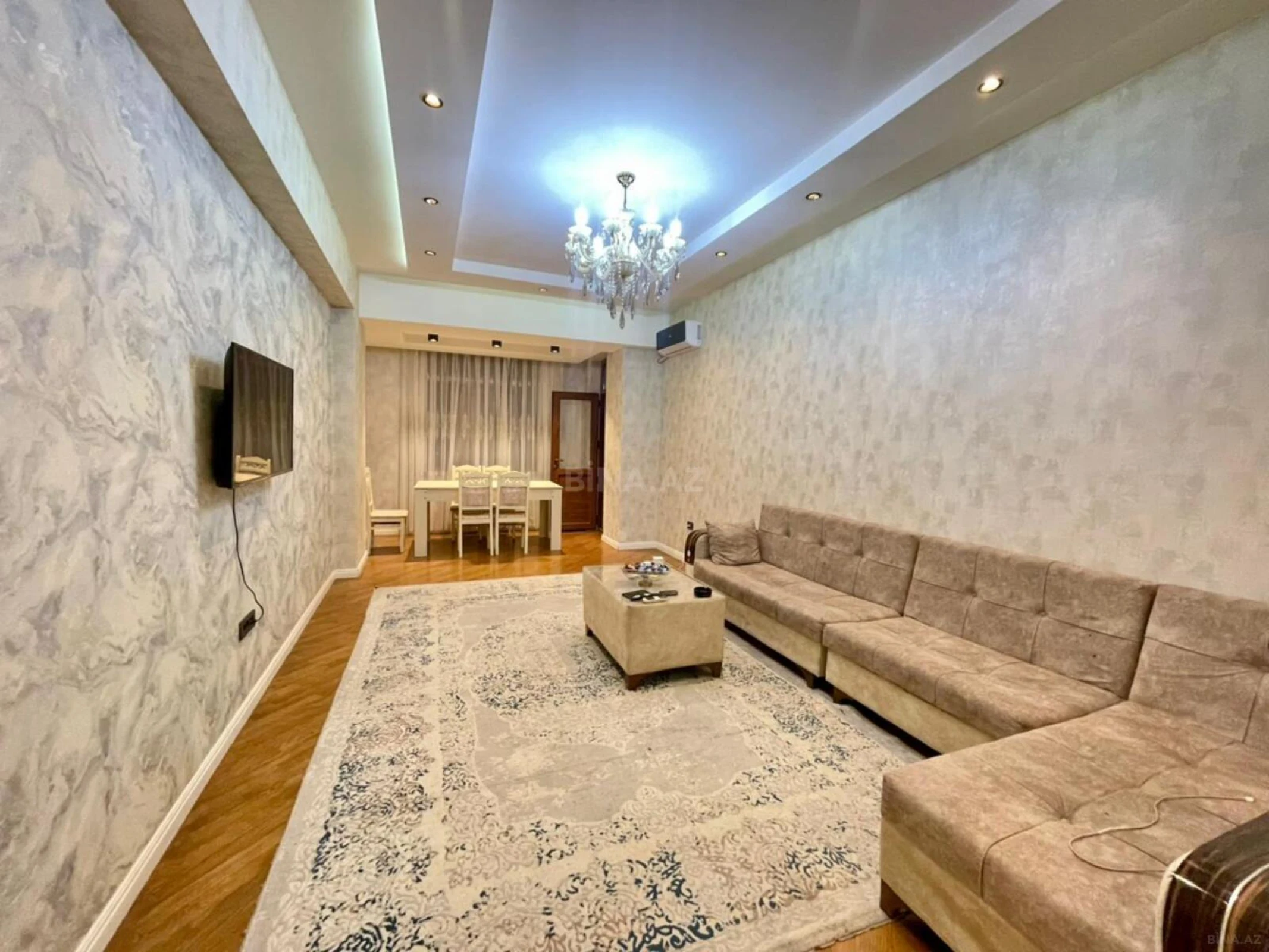 Kirayə verilir 2 otaqlı mənzil 70 m²