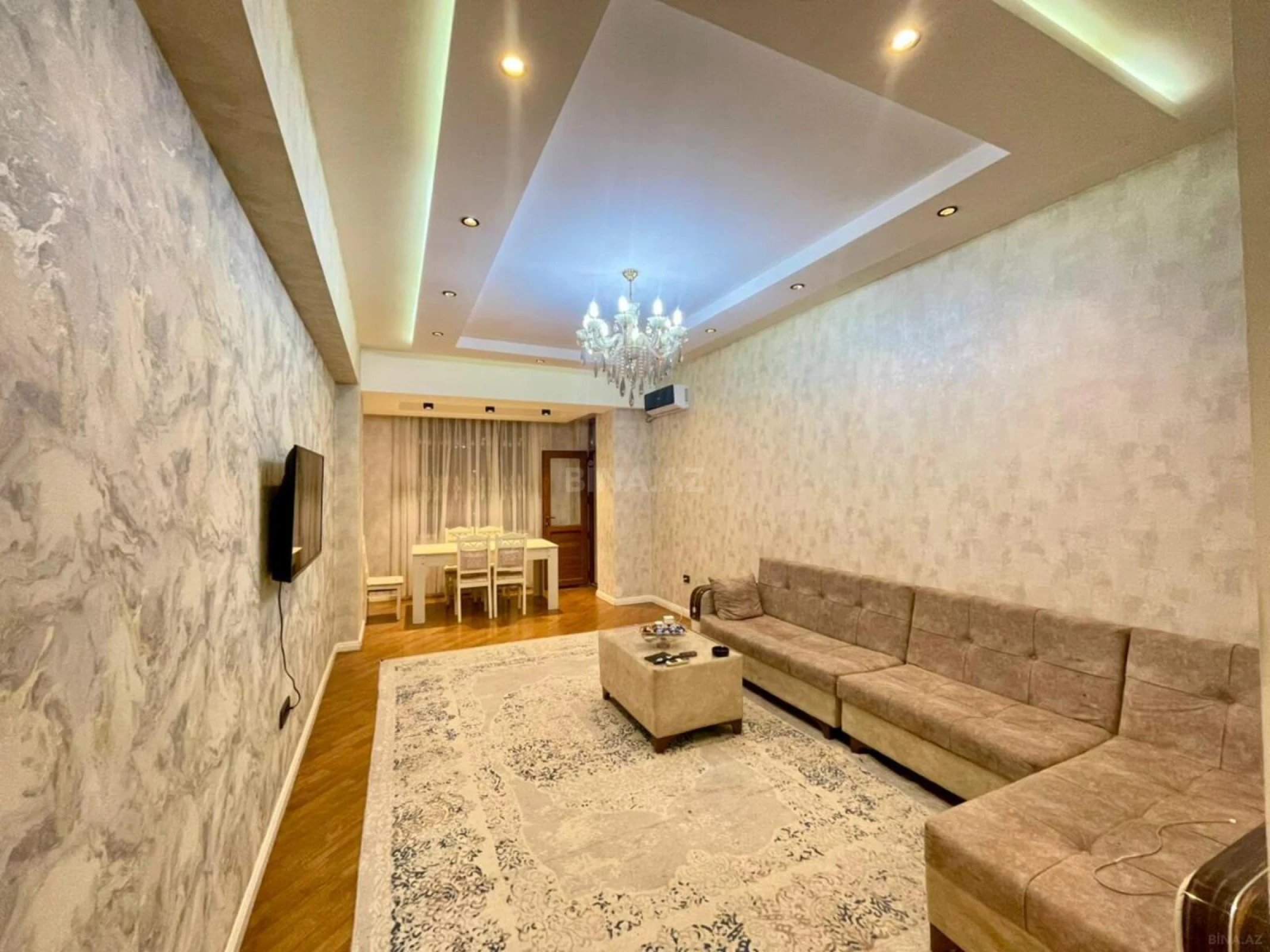 Kirayə verilir 2 otaqlı mənzil 70 m²