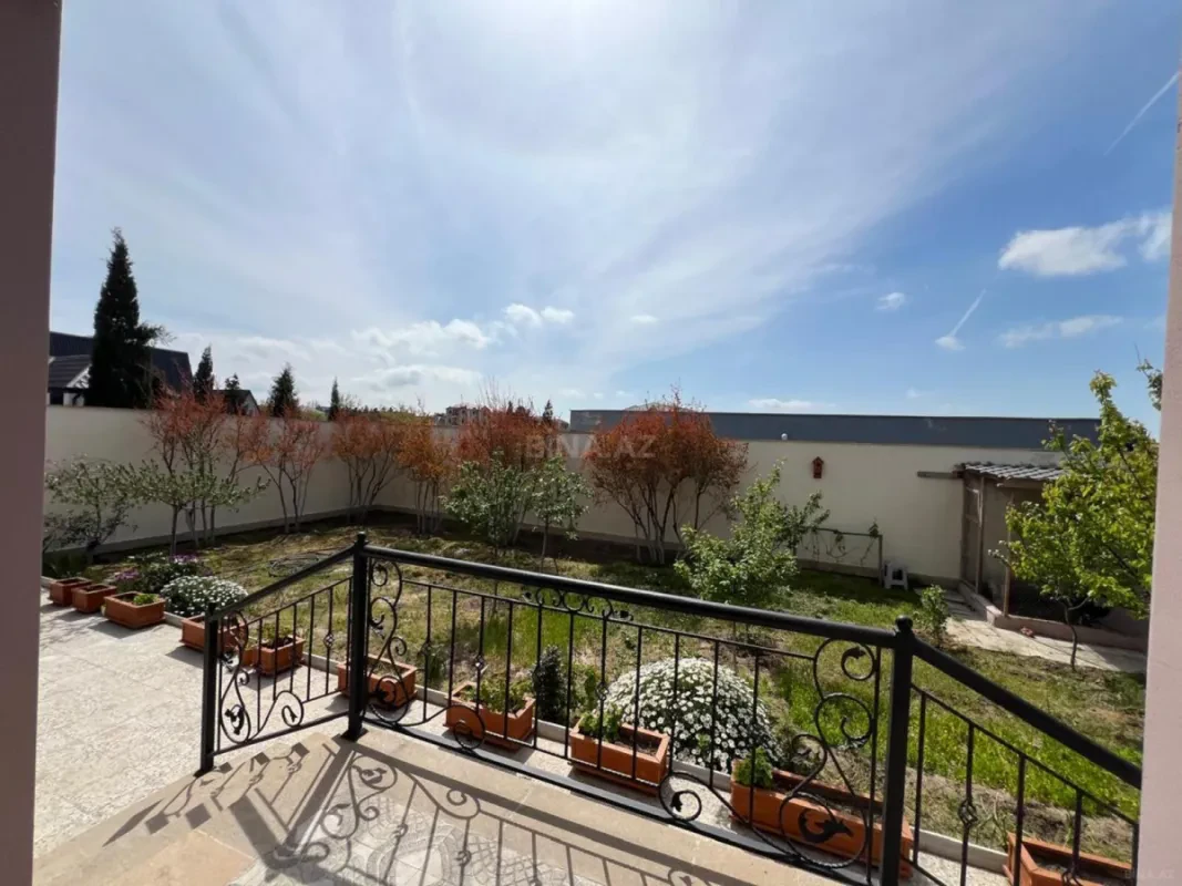 Satılır 2 otaqlı həyət evi 105 m²