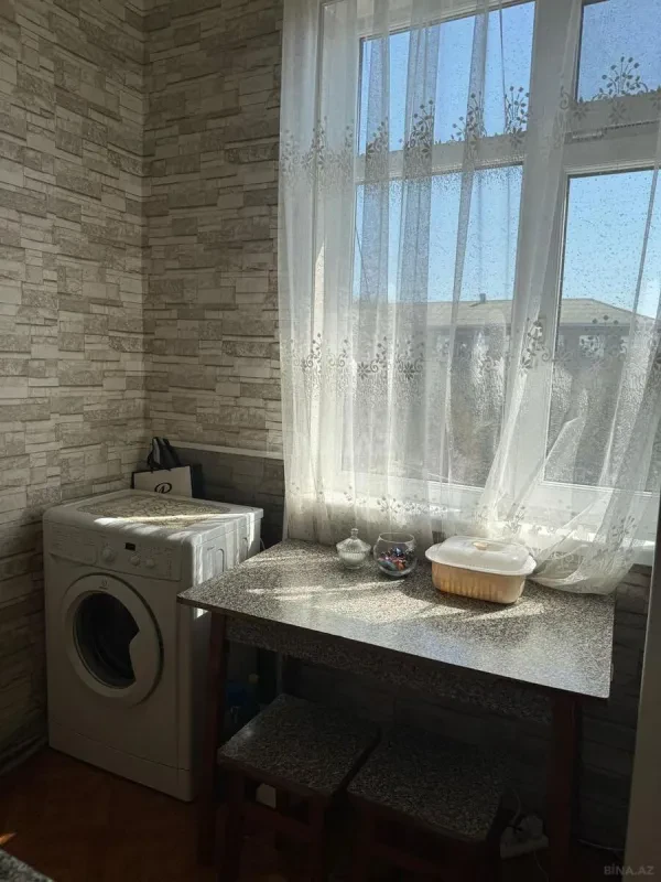 Kirayə verilir 1 otaqlı mənzil 50 m²
