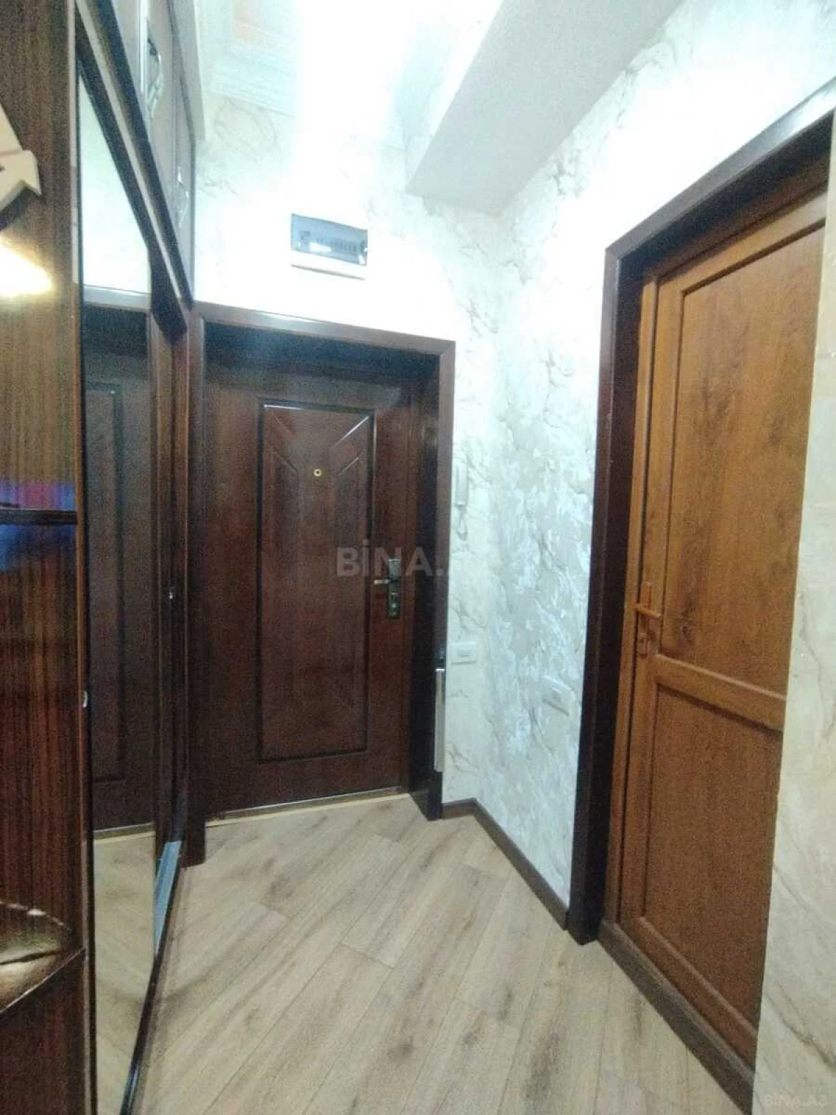 Satılır 3 otaqlı mənzil 70 m²