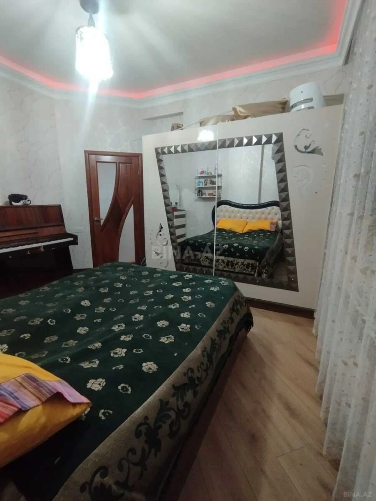Satılır 3 otaqlı mənzil 70 m²