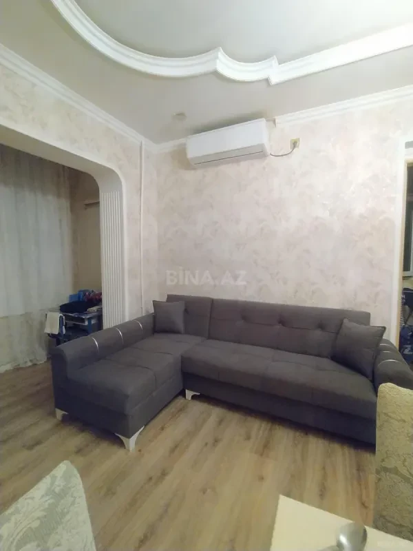 Kirayə verilir 2 otaqlı mənzil 70 m²