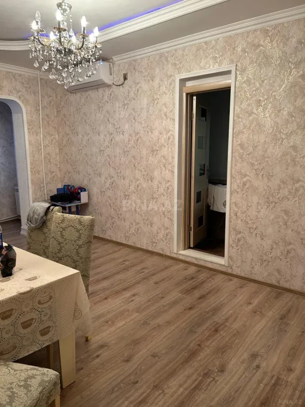 Kirayə verilir 2 otaqlı mənzil 70 m²