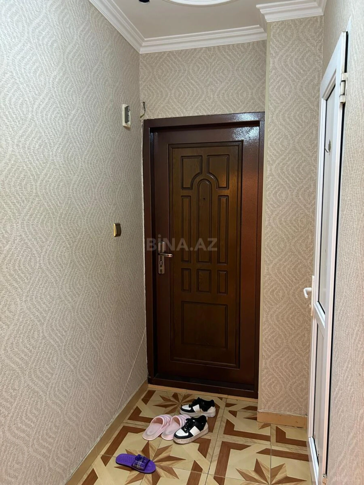 Kirayə verilir 2 otaqlı mənzil 70 m²