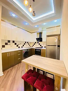 Kirayə verilir 2 otaqlı mənzil 80 m²