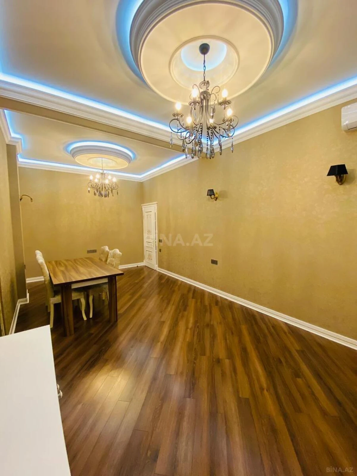 Kirayə verilir 2 otaqlı mənzil 80 m²