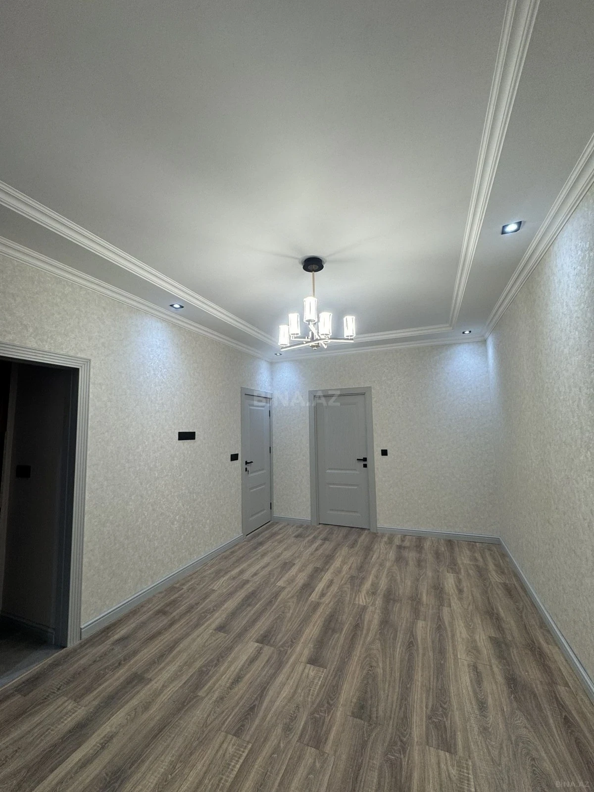 Satılır 2 otaqlı mənzil 43 m²