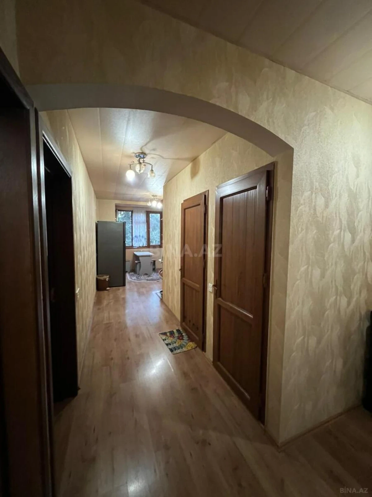 Satılır 4 otaqlı mənzil 110 m²