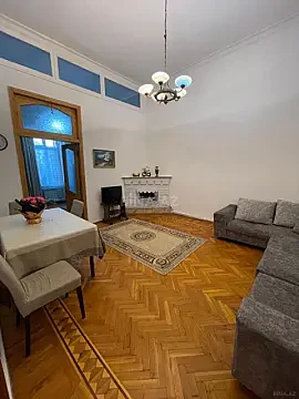 Kirayə verilir 3 otaqlı mənzil 85 m²