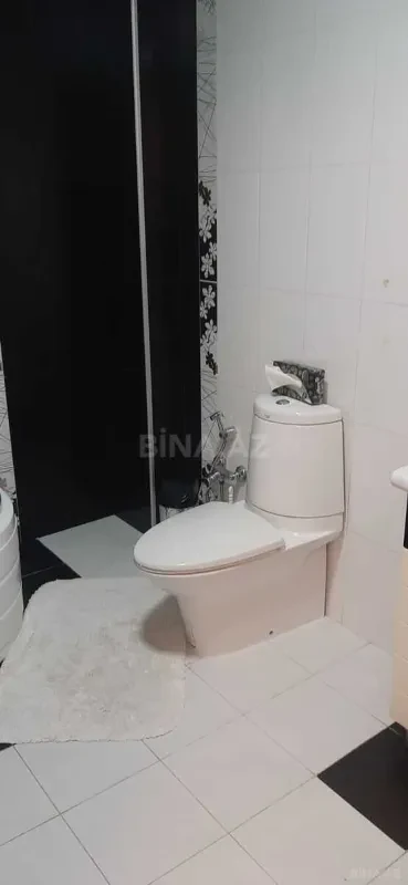 Kirayə verilir 2 otaqlı mənzil 100 m²