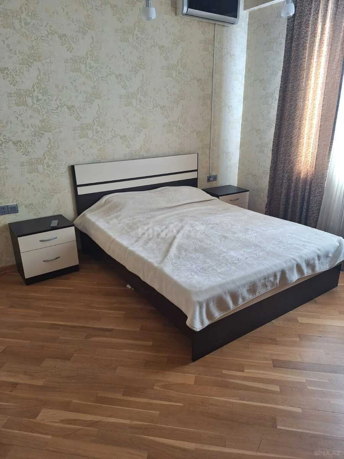 Kirayə verilir 2 otaqlı mənzil 100 m²