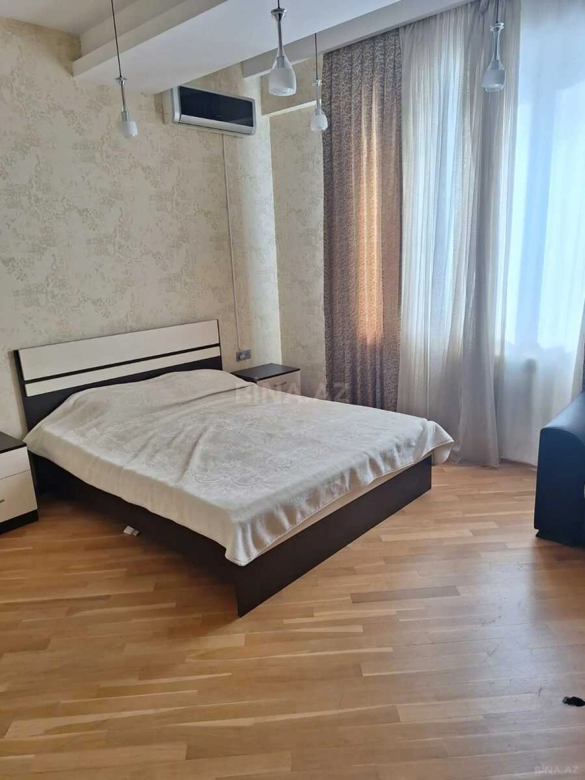 Kirayə verilir 2 otaqlı mənzil 100 m²