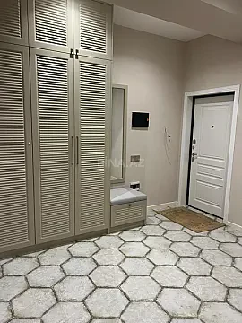Kirayə verilir 3 otaqlı mənzil 94 m²