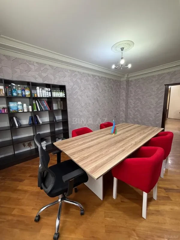 Kirayə verilir 5 otaqlı ofis 280 m²